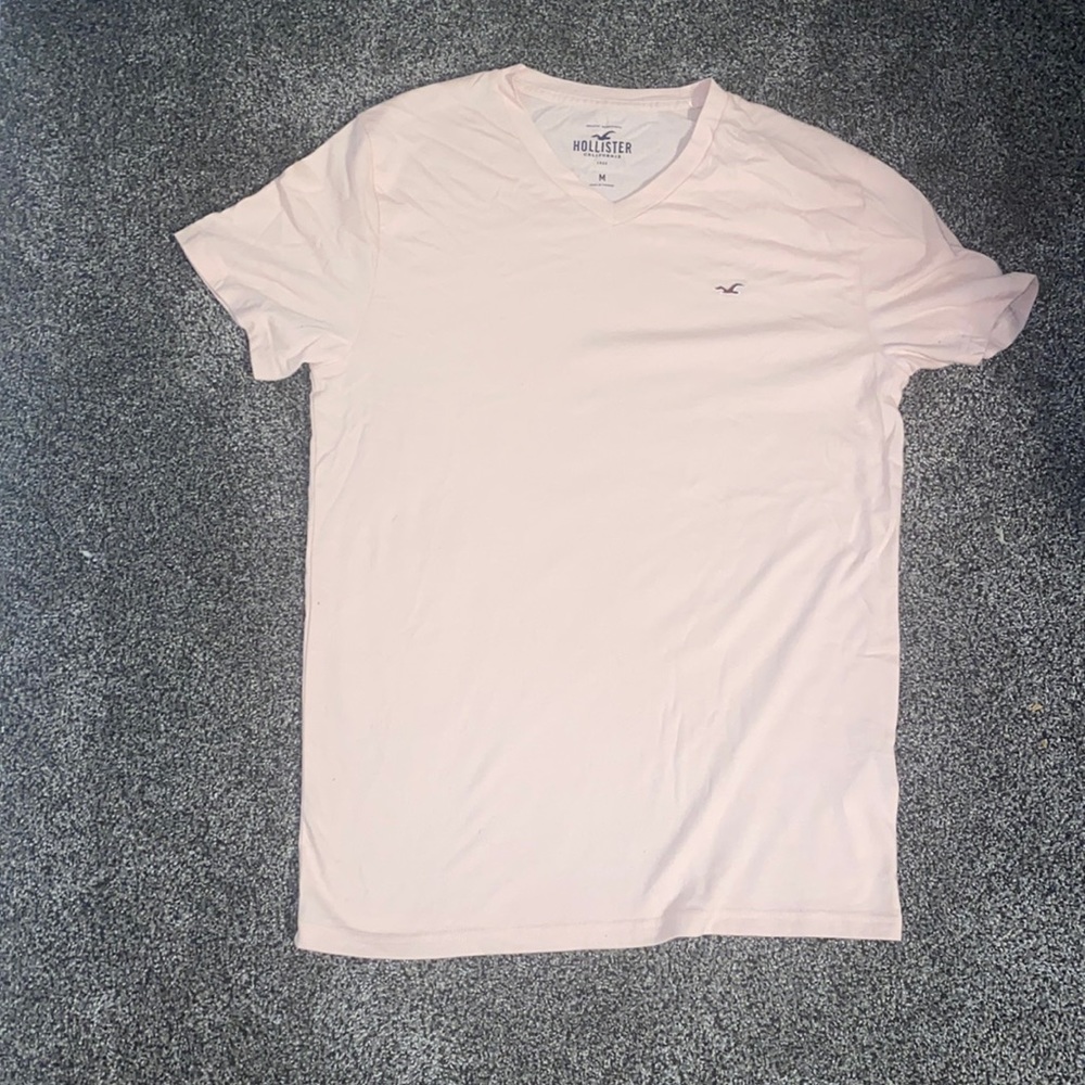 Hollister V neck. Never worn!